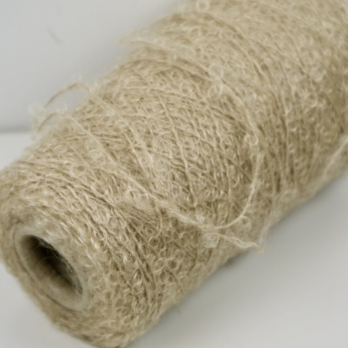 45% KAŠMYRAS, 55% kid Mohera / Loro Piana Curly
