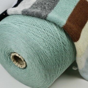 10% KAŠMYRAS, 90% MERINO vilna / Cariaggi 10% KAŠMYRAS, 90% MERINO vilna / Cariaggi