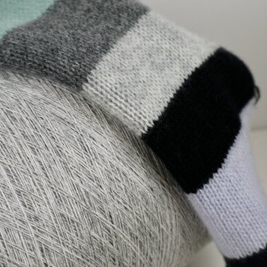 10% KAŠMYRAS, 90% MERINO vilna / Cariaggi 2 10% KAŠMYRAS, 90% MERINO vilna / Cariaggi 2