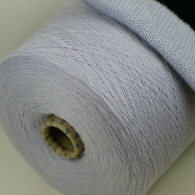 10% KAŠMYRAS, 90% MERINO vilna / Cariaggi 10% KAŠMYRAS, 90% MERINO vilna / Cariaggi