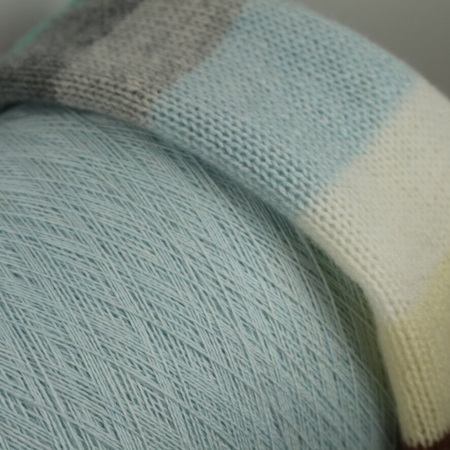 10% KAŠMYRAS, 20% ŠILKAS, 70% MERINO vilna / Cariaggi Marte 1 10% KAŠMYRAS, 20% ŠILKAS, 70% MERINO vilna / Cariaggi Marte 1