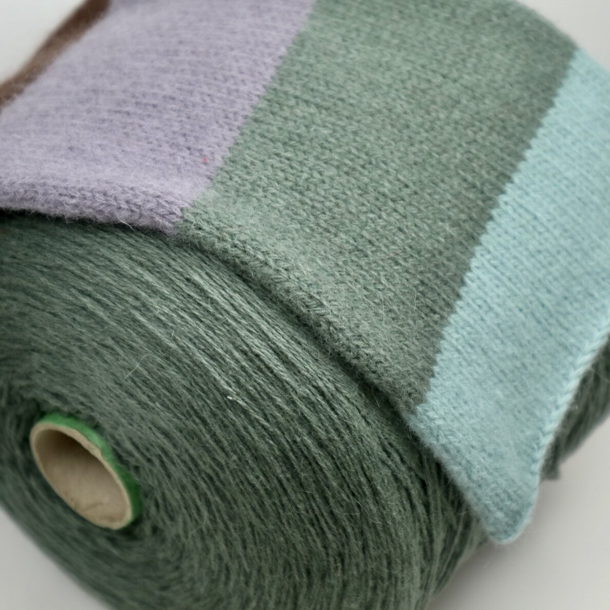 30% ANGORA, 70% MERINO vilna 1