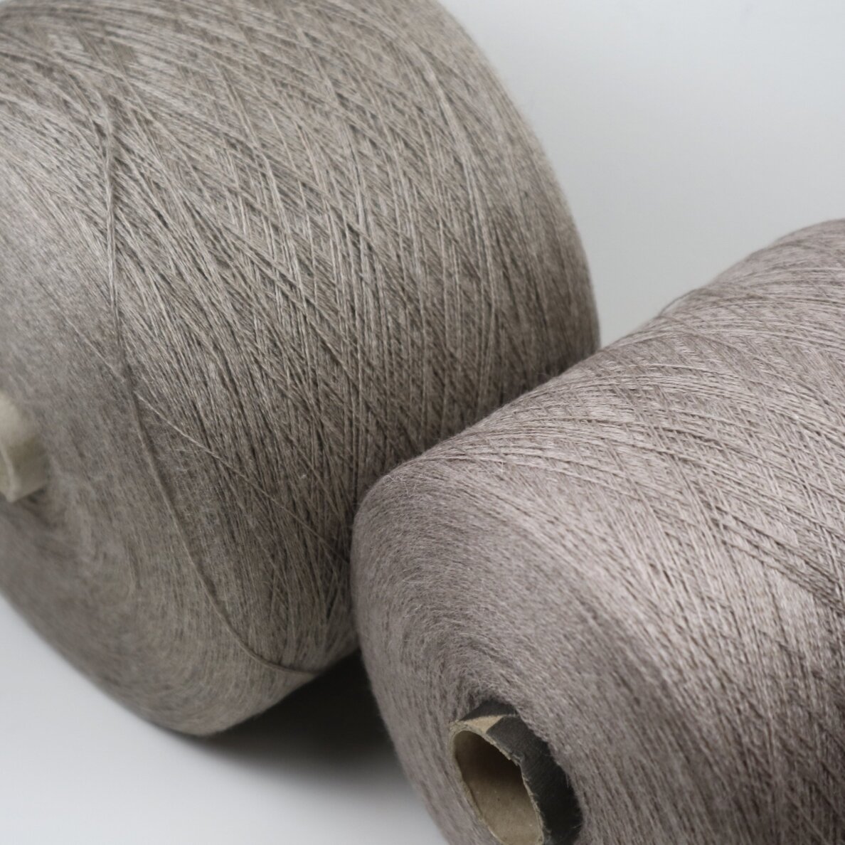 30% ŠILKAS, 70% MERINO VILNA 1 30% ŠILKAS, 70% MERINO VILNA 1