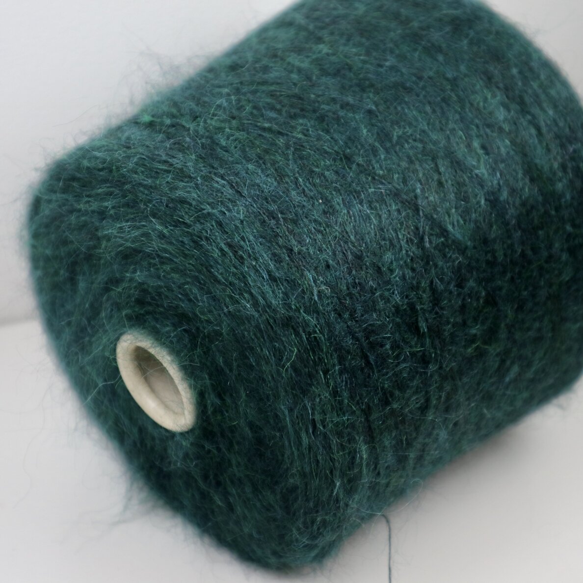 67% super kid MOHERA, 3% MERINO vilna, 30% PA / Camelot