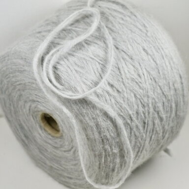 68% baby ALPAKA, 10% MERINO vilna, 22% PA