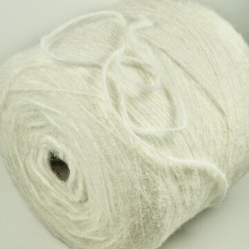 68% baby ALPAKA, 10% MERINO vilna, 22% PA 68% baby ALPAKA, 10% MERINO vilna, 22% PA